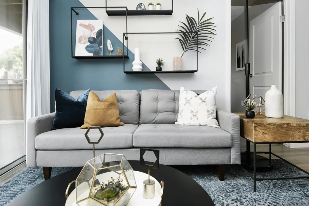 Dining nook with blue accent wall at Park at Canyon Ridge apartments in East Aurora, CO